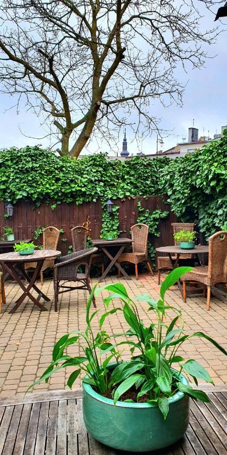 Babie Lato B&B Uniejow Exterior foto
