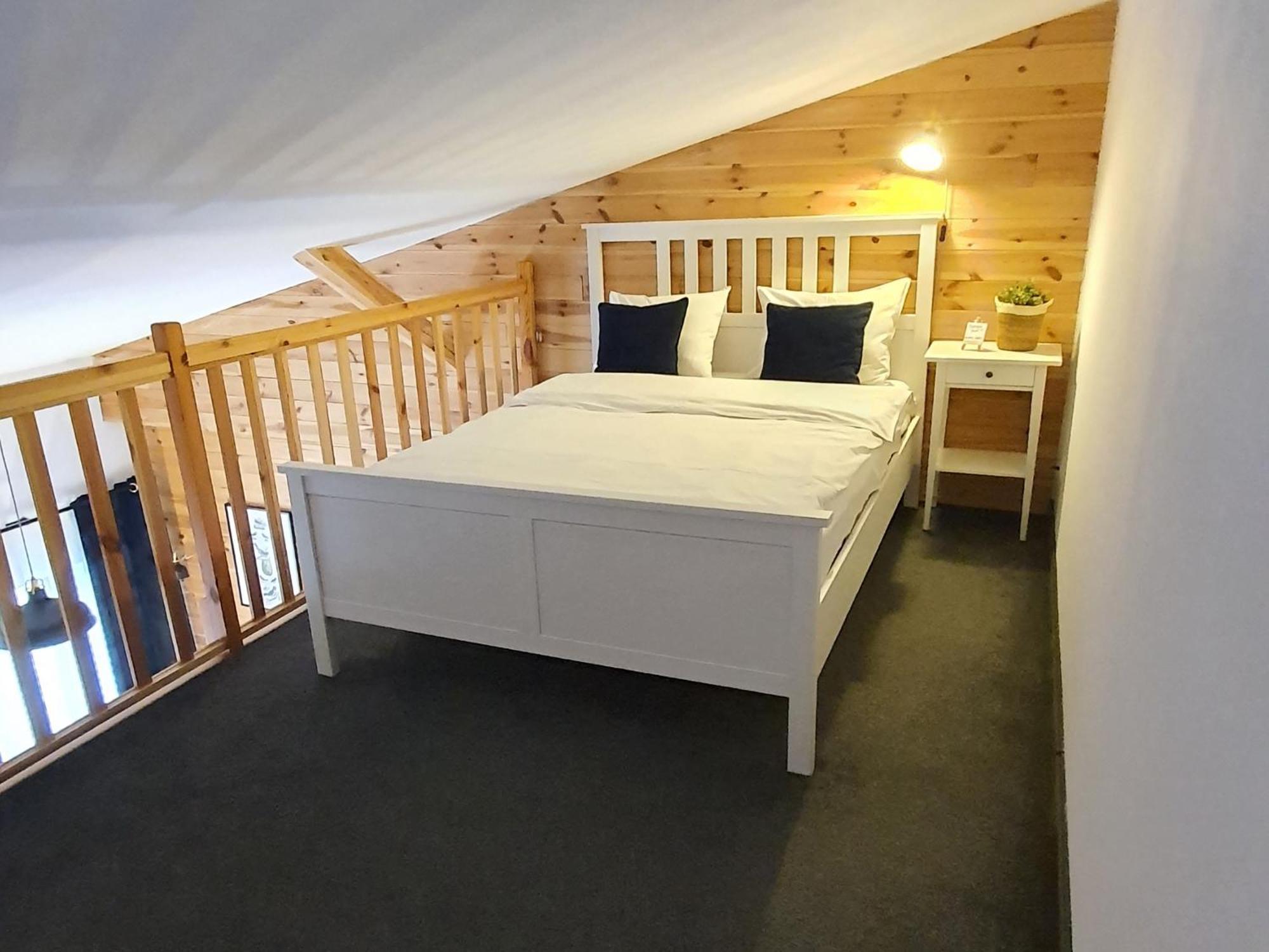 Babie Lato B&B Uniejow Exterior foto